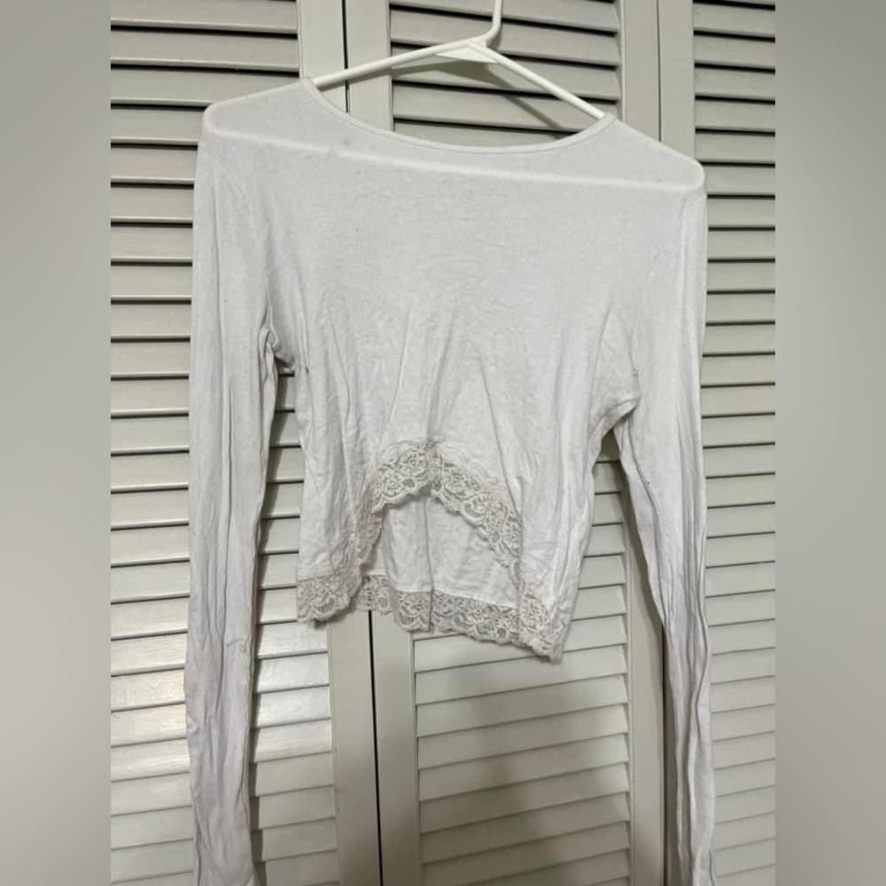 Hollister Medium crop long sleeve